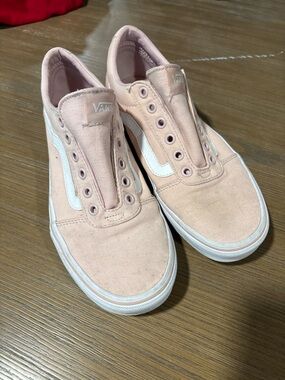 Vans Low-Top Canvas Sneakers in Blush Pink